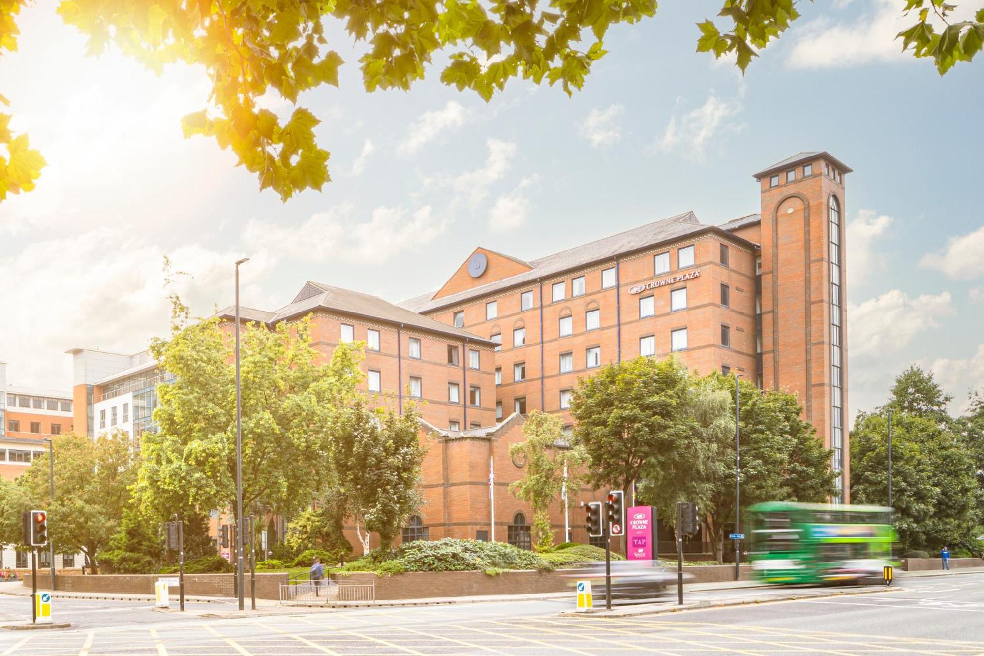 מלון Crowne Plaza Leeds By Ihg מראה חיצוני תמונה