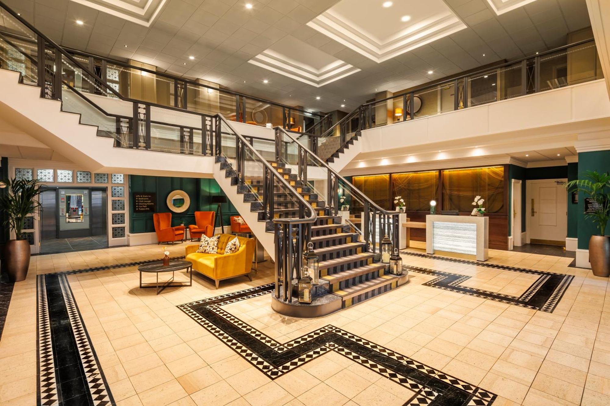 מלון Crowne Plaza Leeds By Ihg מראה חיצוני תמונה